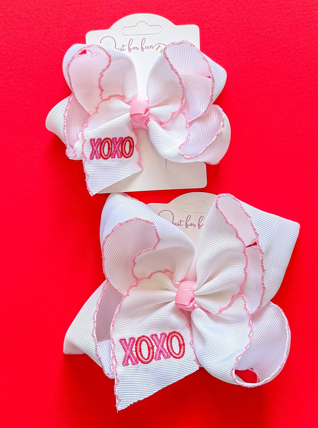 XOXO Embroidered Moonstitch Hair Bow