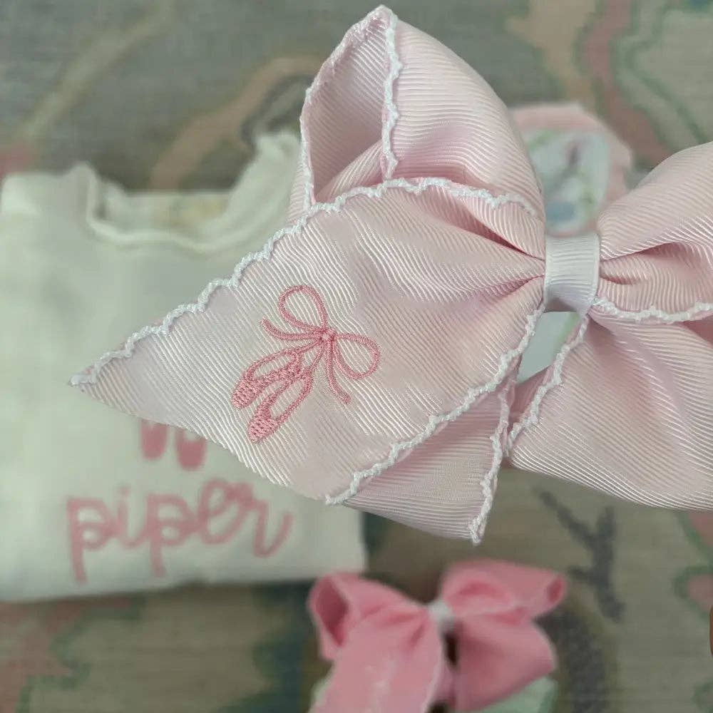 Classic Grosgrain Moonstitch Hair Bow - Medium